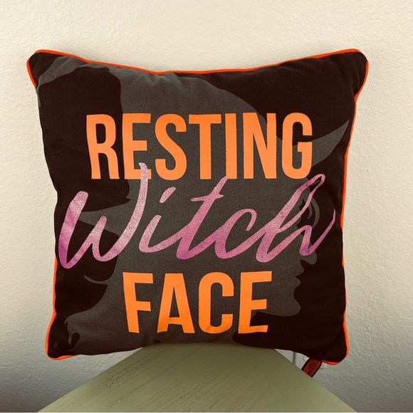 ❤️ Resting Witch Face Statement Pillow - Picture 7 of 10